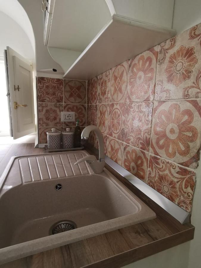 Bed and Breakfast Antica Spezieria Laterza Exterior foto
